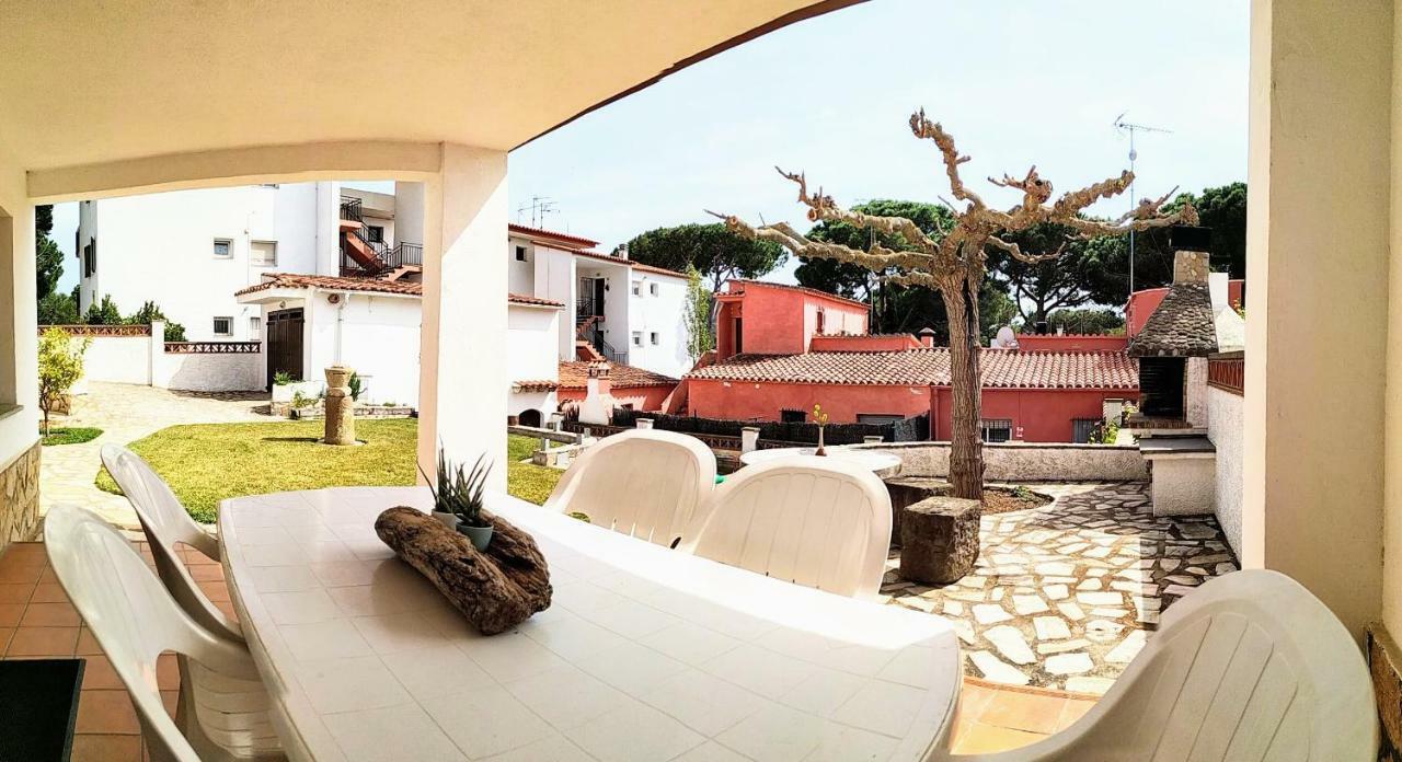 Vacay Apartamento Montgo, Agradable Jardin! En Costa Brava L'Escala! Eksteriør bilde